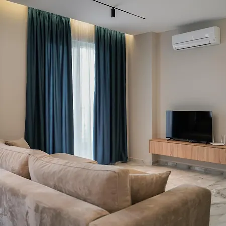 Azura Adriatik * Golem (Tirana)