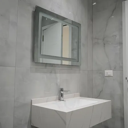 Azura Adriatik * Golem (Tirana)